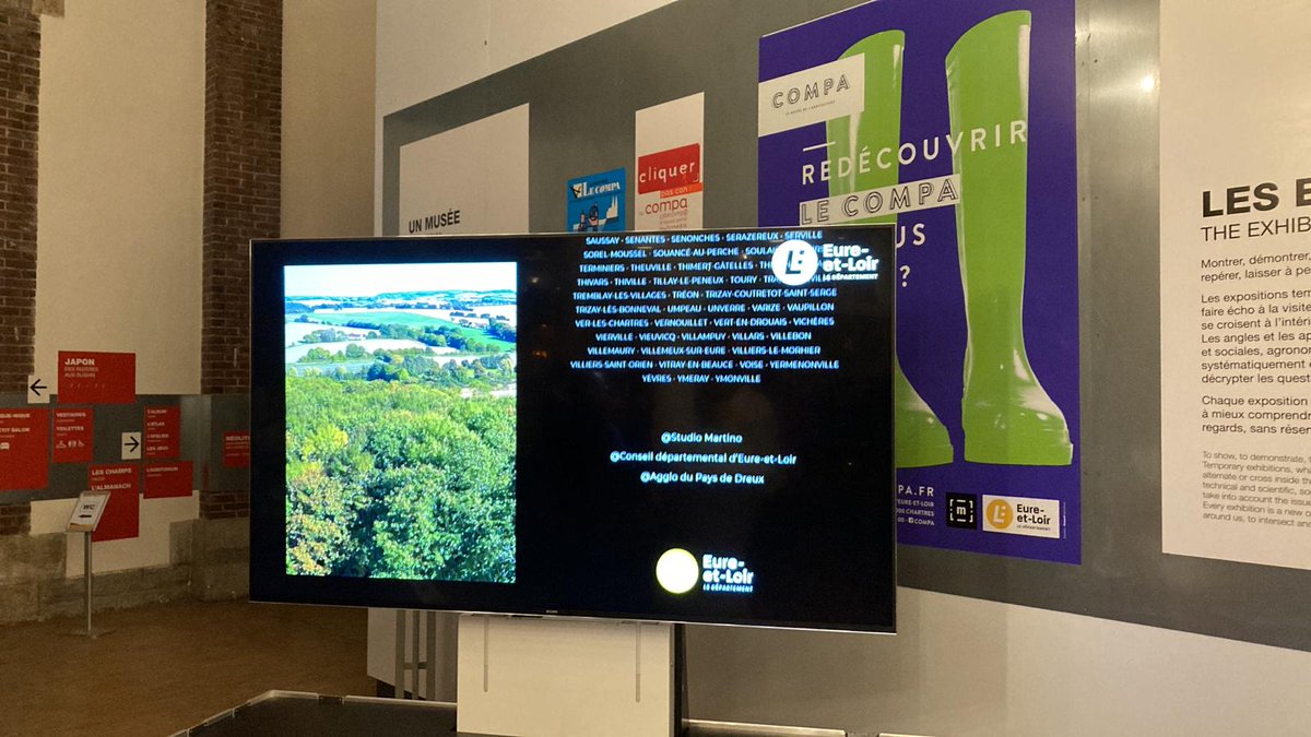 Pôle emploi présent au côté d'une centaine d'élus aux voeux du Président du Conseil départemental d'Eure-et-Loir, Christophe Le Dorven. 
<a href="/ChrisLEDORVEN/">LE DORVEN Christophe</a> <a href="/eurelien/">Eure-et-Loir</a>