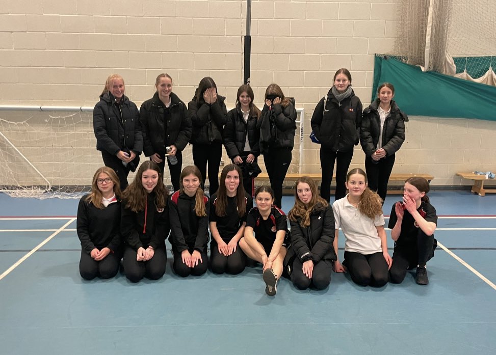 SHS_PeDept's tweet photo. Year 8 and 10 netballers in action tonight. Year 8 bringing home a 10-4 win but the year 10s narrowly losing 18-15. A great display by all. #camerashy #SHSnetball @sherburnhigh https://t.co/iPkXugddl6