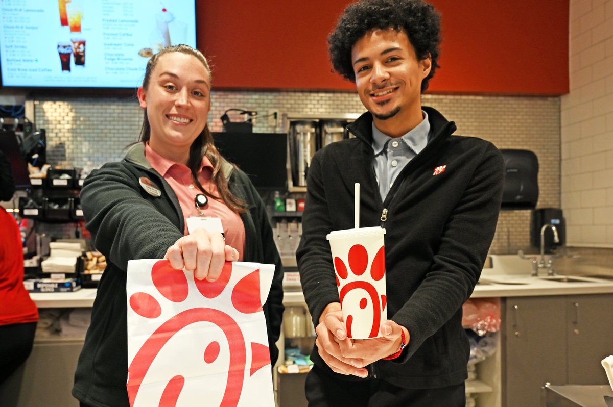 Orlando International Airport tweet media