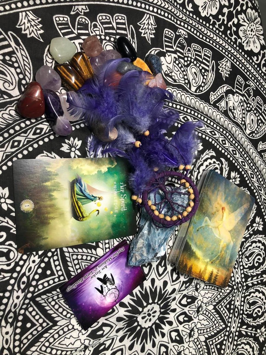 jentaylortarot's tweet photo. Air spirit
Today we are being guided to think things through, don’t be impulsive!
Take time to consider all points of view,
Do your research,
Listen to others,
Speak your truth!
Get clarity before moving forward x
Thank you
Jen 💜💜💜💜 #MHHSBD #Oracle #sacredspirit #tarot https://t.co/2Jed20sItP