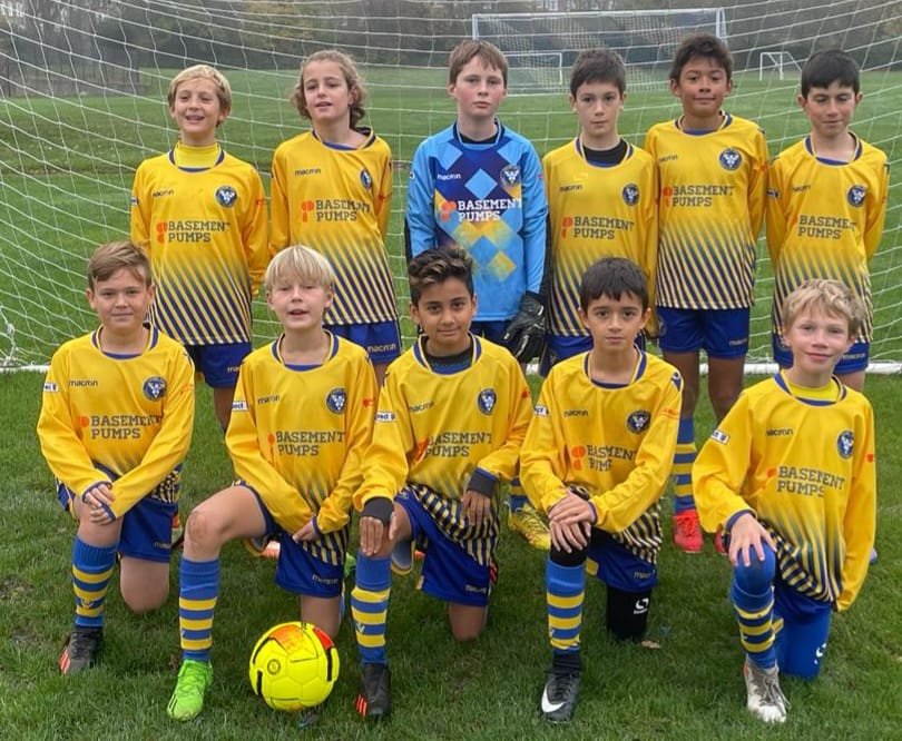 🔵🟡🔵
Excited to have <a href="/BasementPumps/">BASEMENT PUMPS</a> as sponsor of our u8 Royals &amp; u11 Royals. Support from local businesses is crucial for allowing our grassroots club to thrive 
🔵🟡🔵