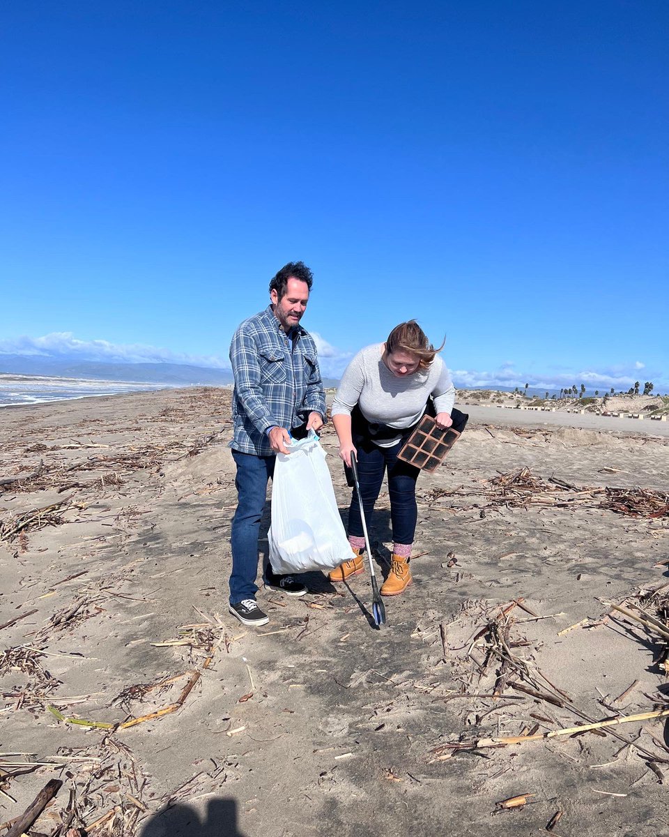 OxnardUnion's tweet photo. πβοΈ Oxnard Shore Beach Park Cleanup was a success!
Thank you to all our student volunteers who came out this past weekend to help make our beaches cleaner! @healthcorps
#WeAreOxnardUnion
#BetterTogether
#BeachCleanUp
#OxnardBeach https://t.co/d0xqQOnNTV