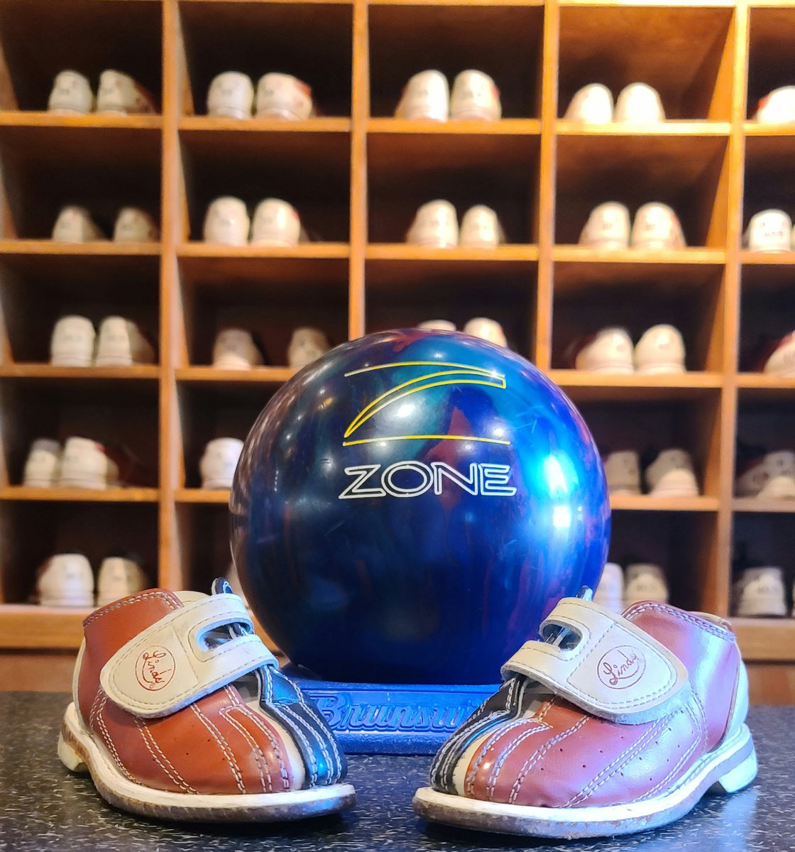 Diamond Bowling & Billiards tweet media