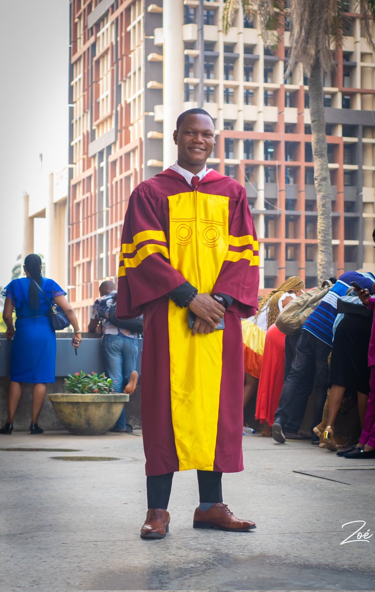 Dami6th's tweet photo. Story plenty but we are thankful. Big congratulations to the unilag special graduating class of 2021.
BSc., Ife, MSc. Analytical chemistry Unilag (Distinction).
I am grateful. https://t.co/NxwTs3vlzG