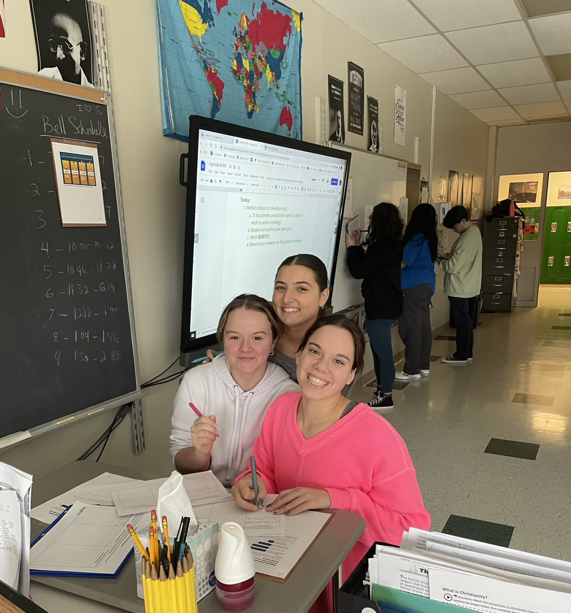 bhs_nosullivan's tweet photo. SUPA Child Development students participating in a gallery walk to learn about the impact of media on child and adolescent development. Based on the data, they’re making suggestions to parents and caregivers regarding appropriate media use and parameters to set. @BCSD_BHSPrin https://t.co/6ZZO8Mrhv1