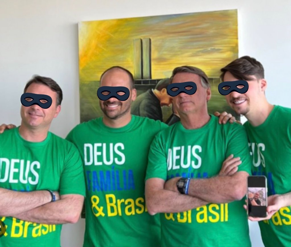 Como assim eles gastaram 75 MILHÕES DE MAMATACARD????????

E aquele papo bonito de fim da mamata deus e família era só pra enganar as pessoas e usar dinheiro público???