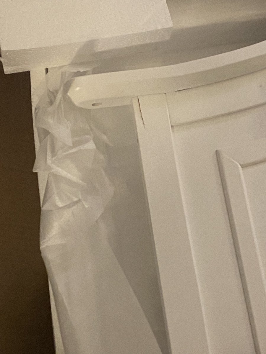 rachelmarotta's tweet image. Thanks @amazon my daughter’s crib arrived damaged and they won’t send me a replacement OR give me a refund….what gives? #AmazonPrime #amazonreturns #poorcustomerservice