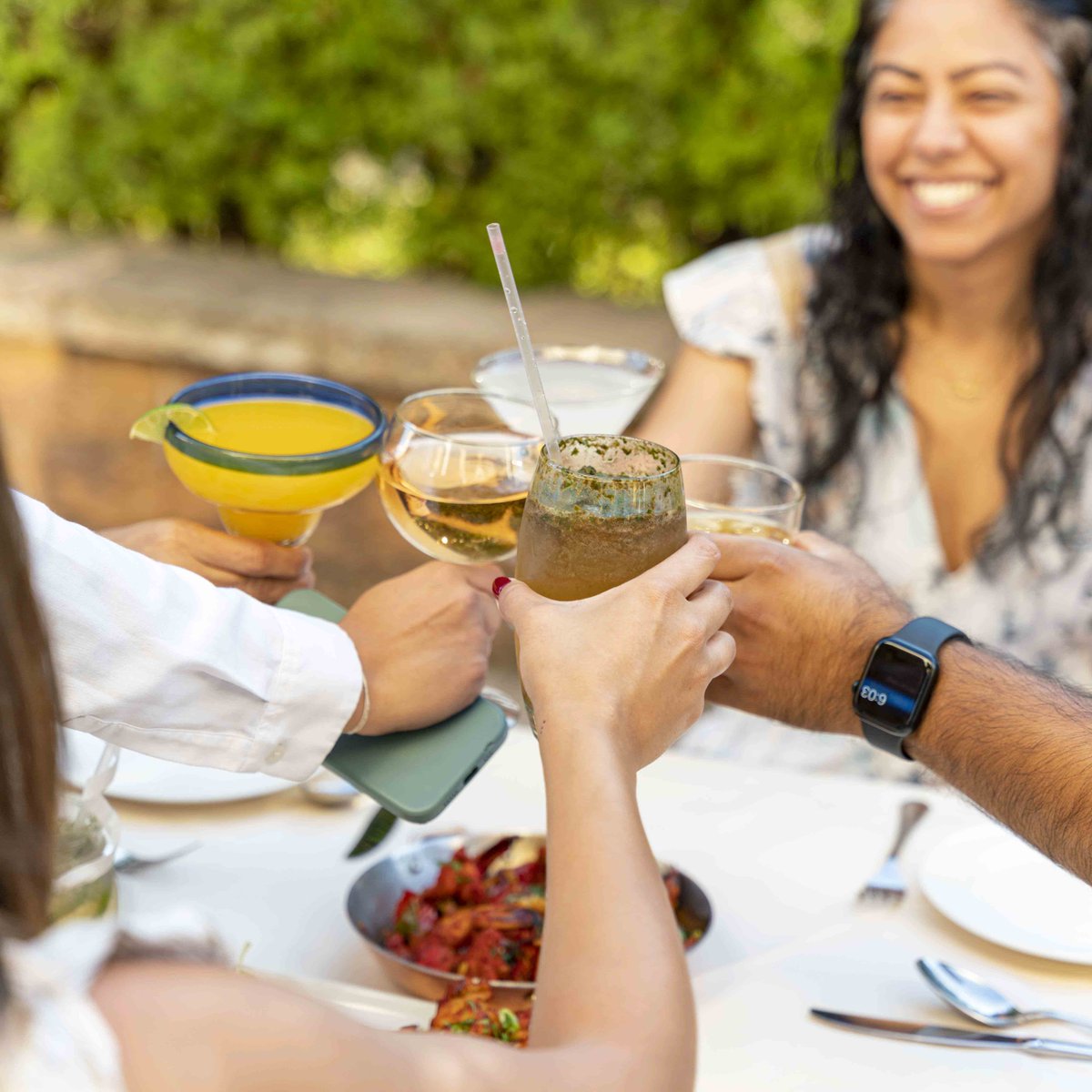 Akbar_LI's tweet photo. This sunny weather has us dreaming of summer dinners outdoors! #AkbarLI https://t.co/9uJUeuFIK2