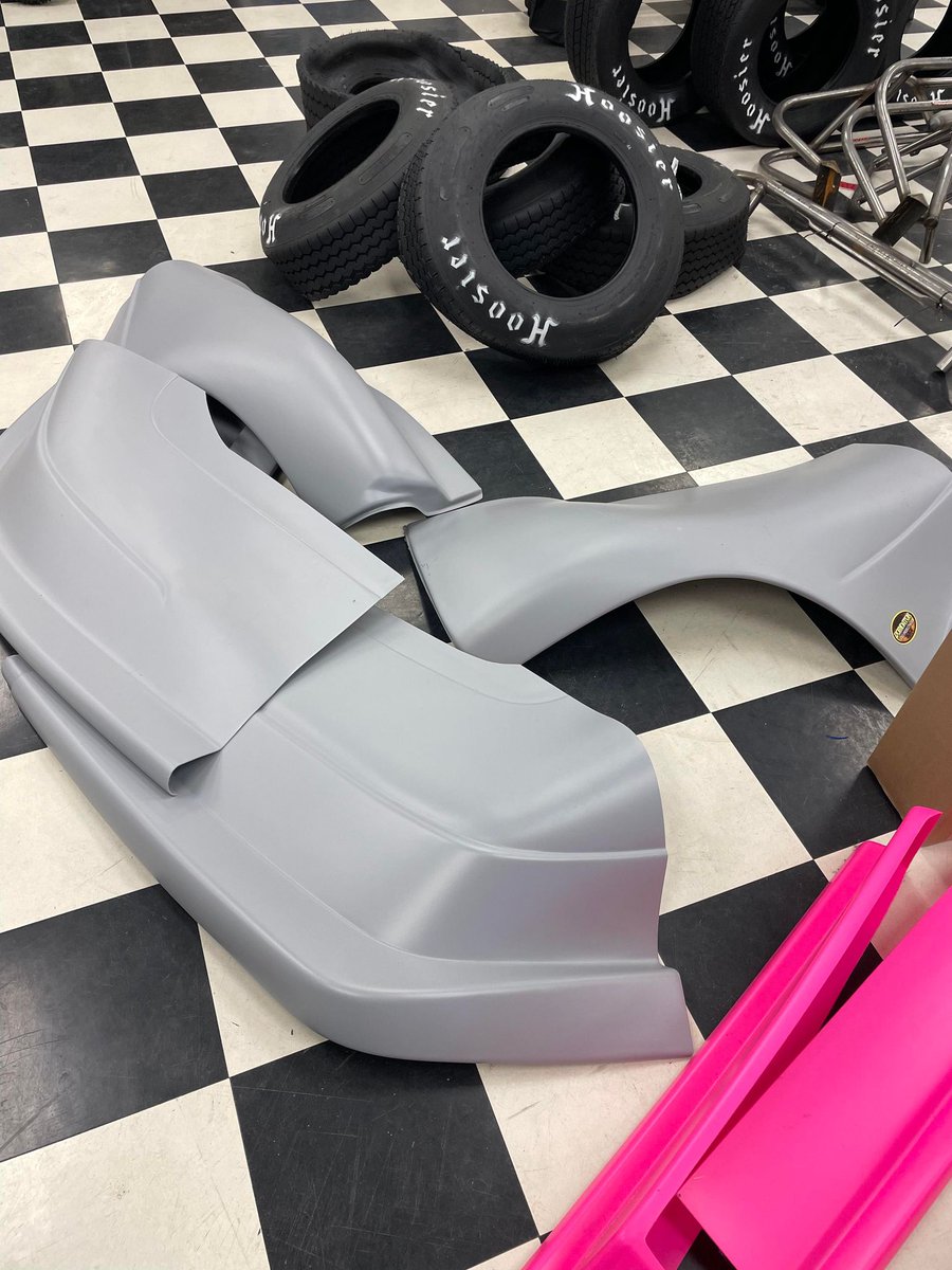 Available for pick-up today, the newer dirt late model nose from Dominator in gray!

 #DirtLateModel #DirtModified #IMCAModified #CircleTrack #StreetStock #DirtModifieds #JJMotorsports #RaceCar