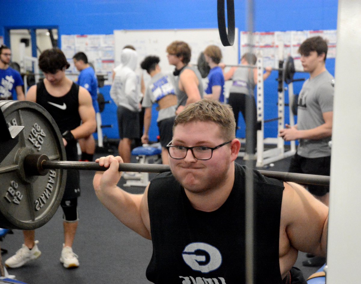 Goddard_Media's tweet photo. The Goddard Lions were in action during a virtual Powerlifting competition, where both the boys and girls teams placed in the top three. 
Photos by: K. Thach and H. Dumcum https://t.co/nUjQyTw6JS