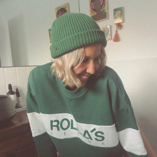 fallenbrokenst's tweet photo. its time to get cosy somewhere
#beanieland
"The Wally" Beanie in Green https://t.co/cHw5b4bQhL