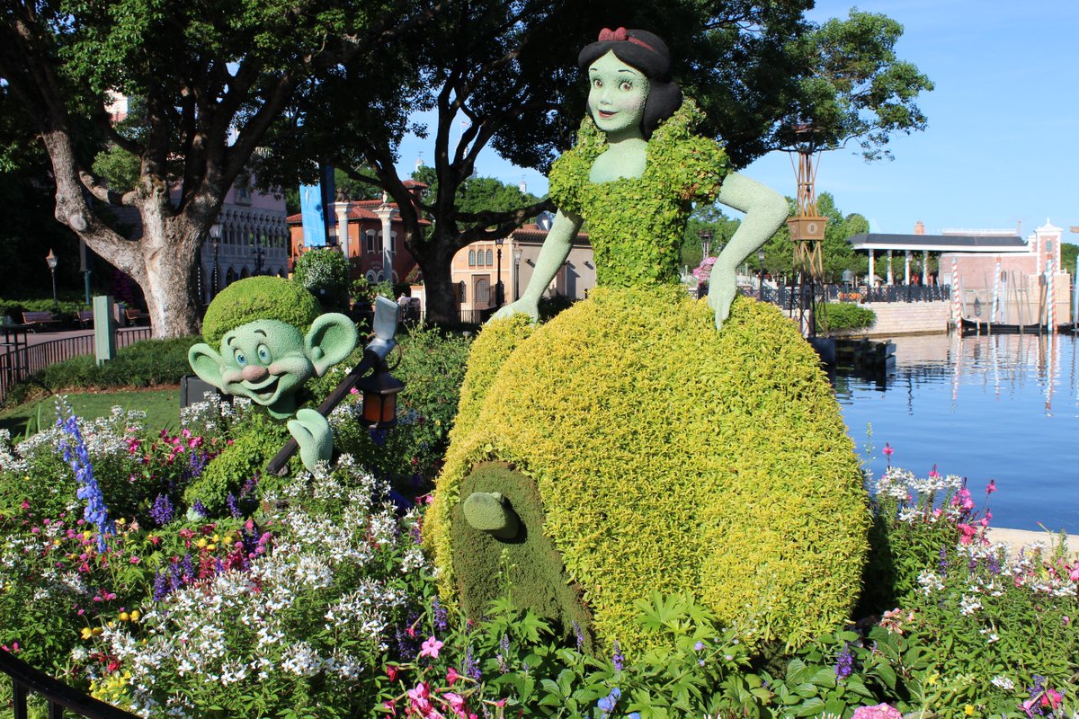 Disney Parks tweet media