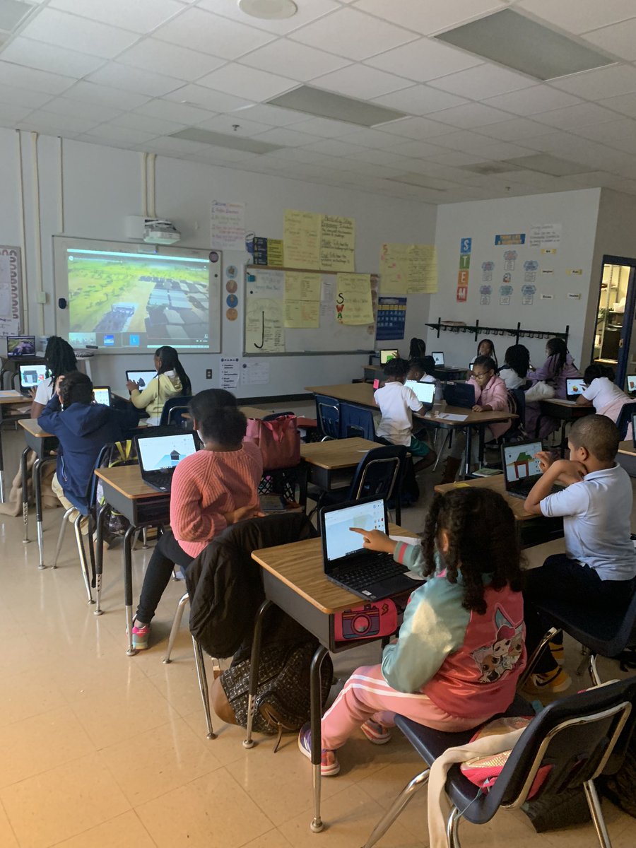 AisforAndrews's tweet photo. Thank you @modatl for our in-school field trip to help prep for our upcoming Tiny Home PBL. 
The class was engaged with designing a home on Tinkercad. @ecwestwildcats https://t.co/6RWbpC6nzL