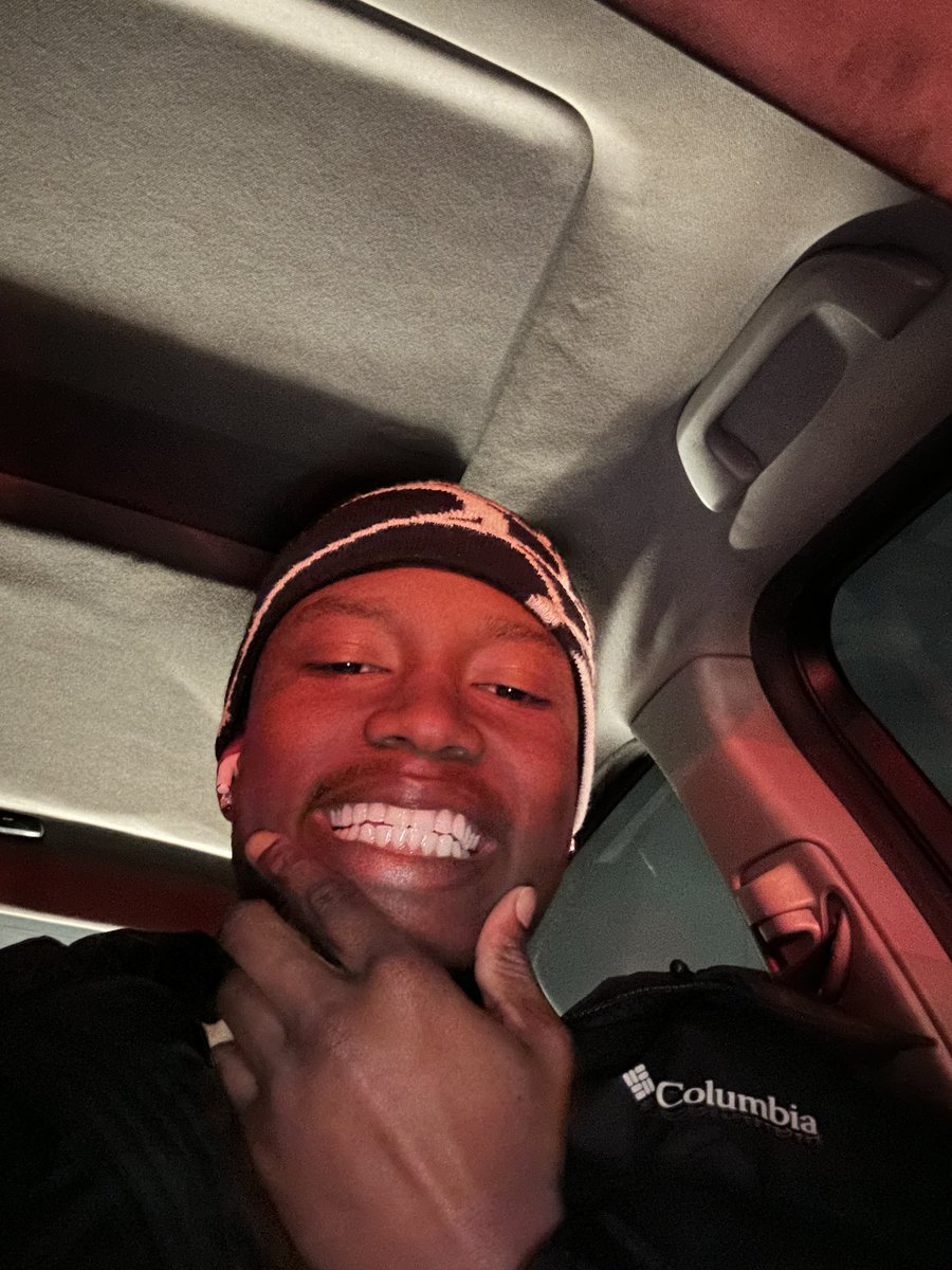 ExaviusWilliams tweet picture