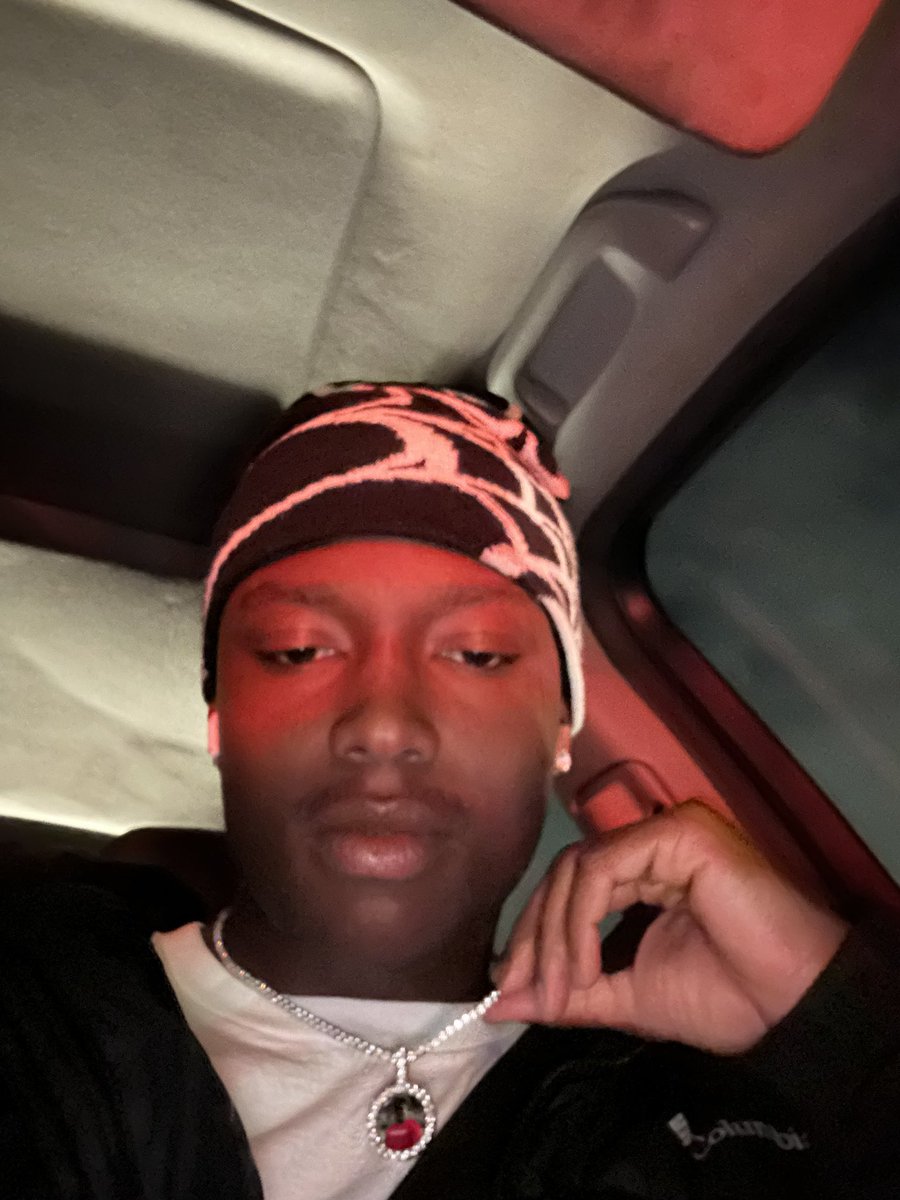 ExaviusWilliams tweet picture