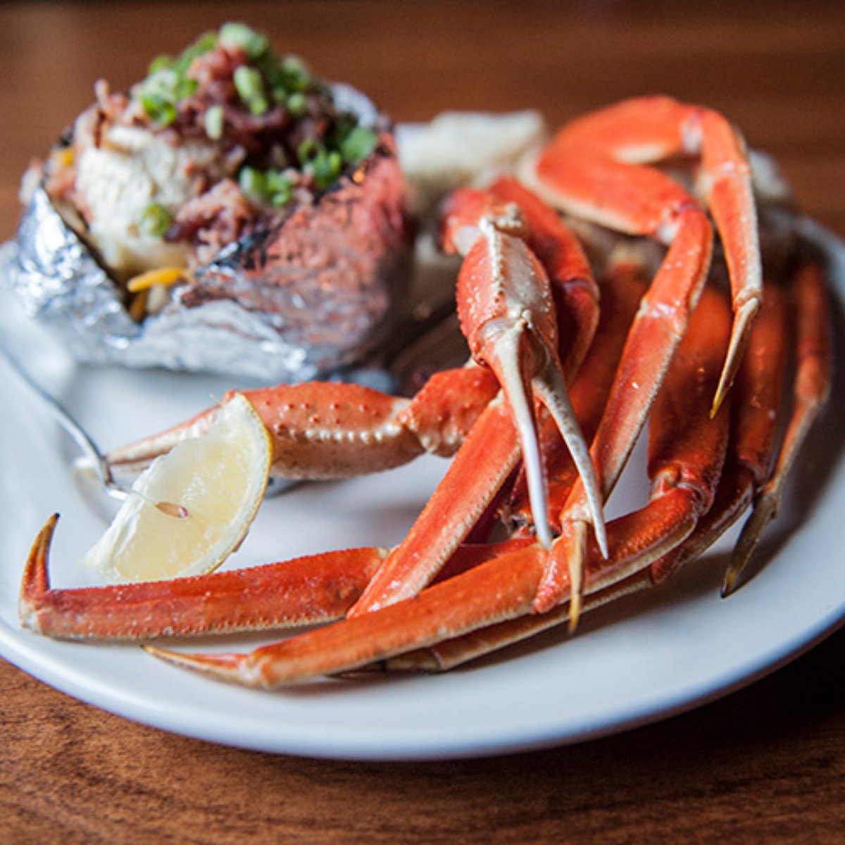 Powerhouse_NWA's tweet photo. When you don't have the time to cook, save yourself the hassle and order yourself some of our crab legs! #PowerHouseSeafoodAndGrill https://t.co/ppw93R0Psv