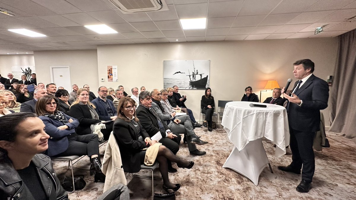 Christian Estrosi tweet media