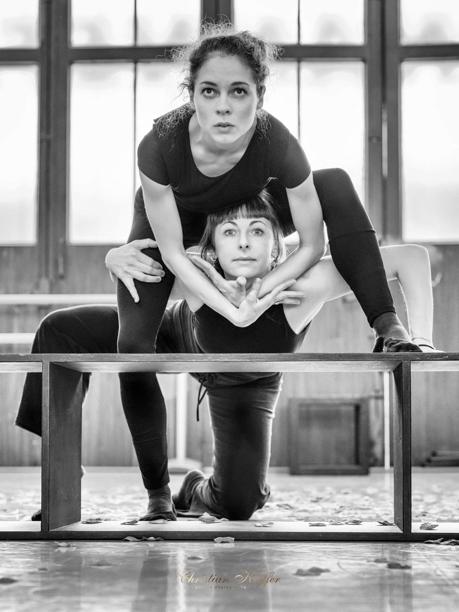 The_Lux_Ballet's tweet photo. Et comment imaginez-vous la passion et le désir de posséder quelqu’un? https://t.co/Hm5eJWNdu9