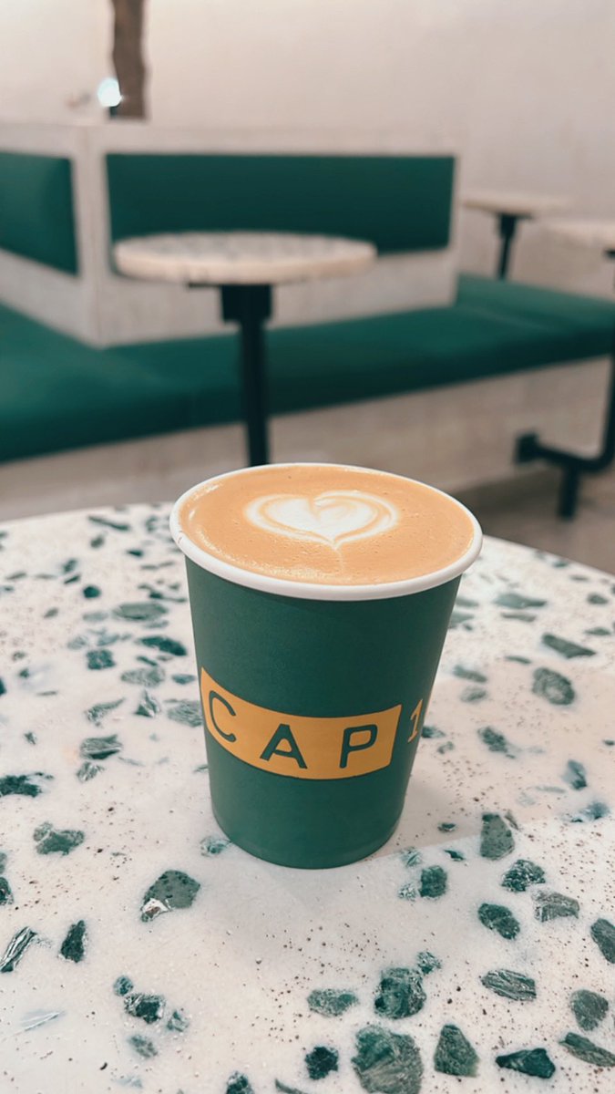 Riyadh_resta's tweet photo. السلام عليكم 
مساء الخير 
من 
@cap10coffee
قهوة مميزة 
السويدي ، مقابل ممشى الفريان 📍
🔹تجربتي كانت سبانيش ، وحنيني فرش يومياً ولذيذ 
🔹 جميل ويستحق التجربة للأمانة ،☕️👌🏻
🔹افراد • وعائلات ،
🔷اكرر الزيارة 
 🔷 لا يوجد موسيقى 
🔷 جلسات خارجية بدفايات
🔷يعرض مباريات https://t.co/25qYeLJf7d