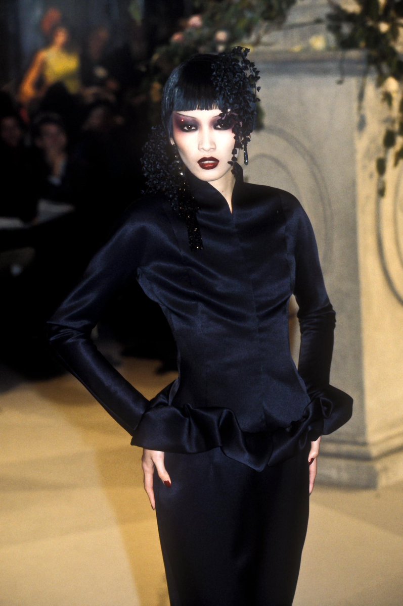 officekiko's tweet image. christian dior s/s 1997 haute couture