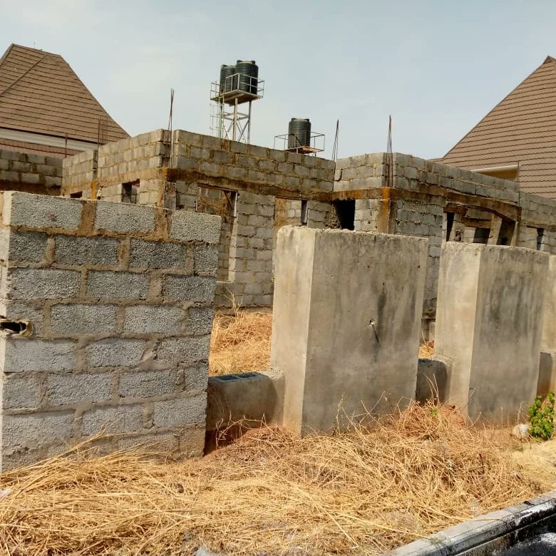 PropertiesJadel's tweet photo. 4 bedroom carcass penthouse with 1 bedroom BQ 
45 million. 650sqm
Lugbe, FCT ABUJA 
#investor #realestate #nigeria #lagos #abujabusiness #abujaconnect #abujaproperties #abujapropertiesforsale #abujaapartments #NationalAssembly #realtor #nnpc #abujalands #davidoofficial
#TheUnit https://t.co/kcq0uTyW8i