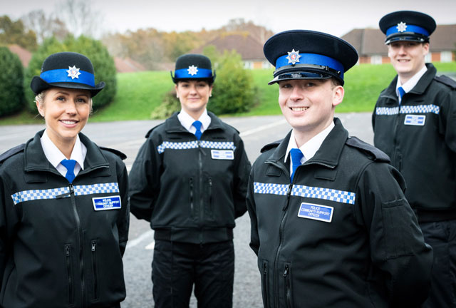 BatandBallTrain's tweet photo. Join us this #Forgetmenotcafe 8th February 10:30am - 12:30pm with Kent Police on community policing 👮‍♀️ They will be providing a talk on how to tackle issues within your community and answer questions you might have 🚨 https://t.co/Po9YKjqiwv