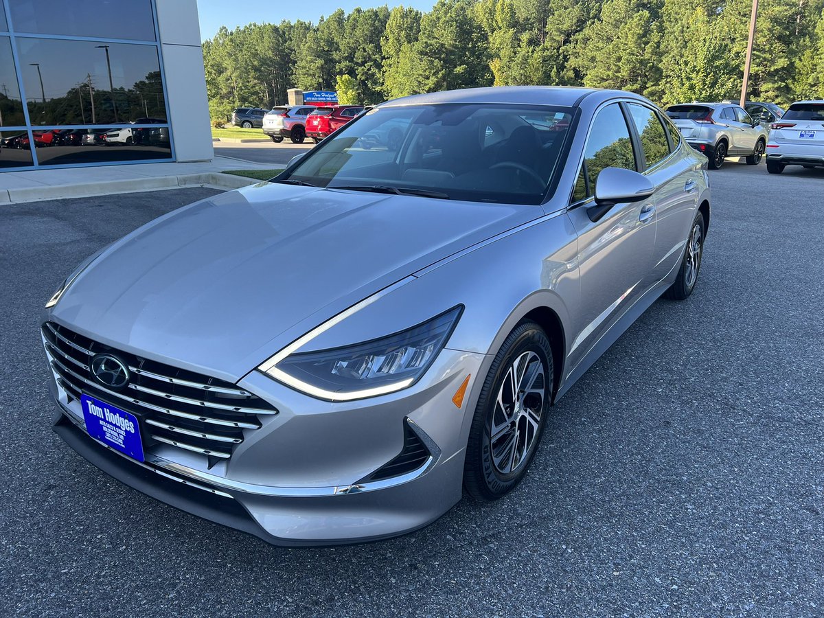 2020 Hyundai Sonata Hybrid with under 18K miles for $30,988! Send us a message or come on down and see that #TheDealsAreGoodInHollywood!