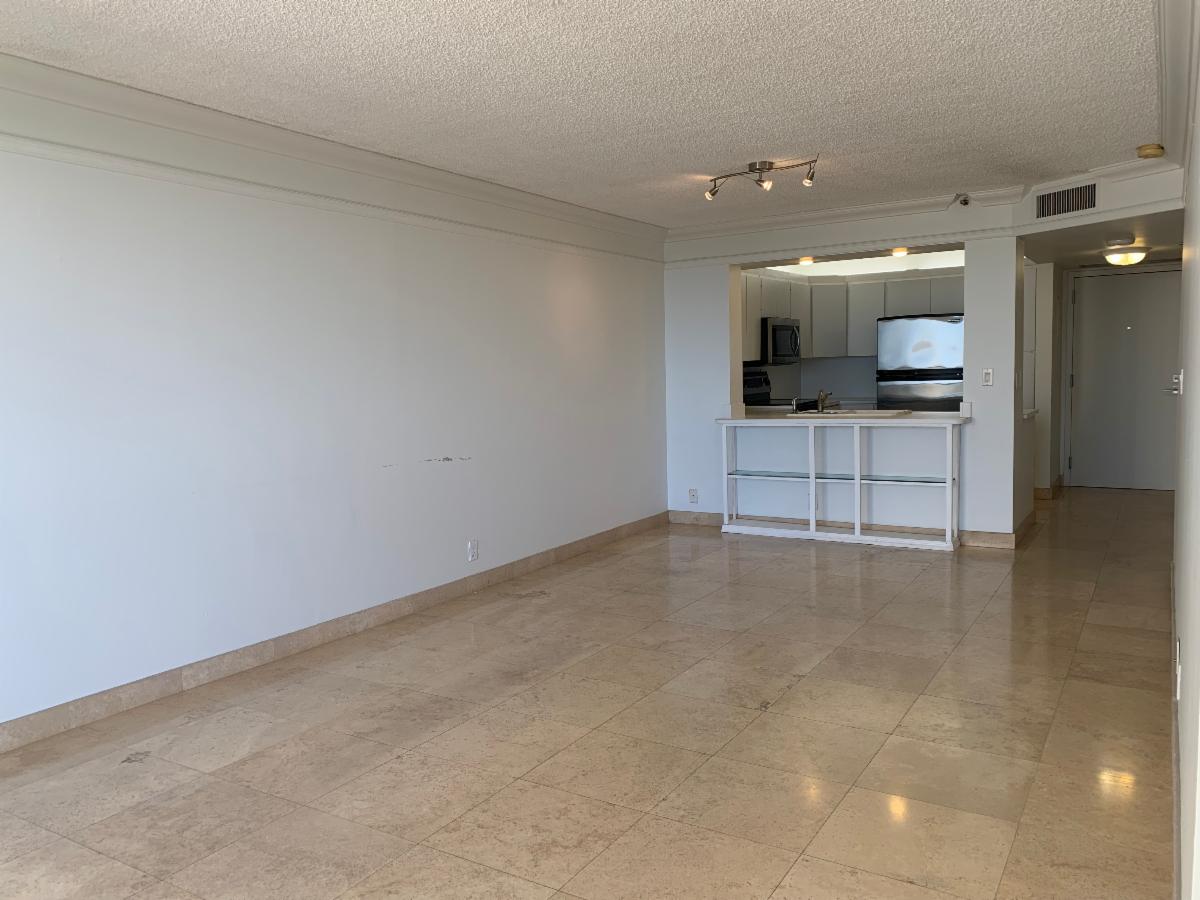 sascorealty's tweet photo. CA Unit 2004 AMAZING CITY VIEWS!!! $3,500

1 BED 2 FULL BATH UNIT IN OCEAN FRONT BUILDING!!!

AVAILABLE NOW!

CALL VIVIAN TODAY AT 786-859-3515 or write to her at vivian.sassi@sasco-realty.com BEFORE THE NEXT BIG OPPORTUNITY IS GONE! https://t.co/YtaP6OTQuD