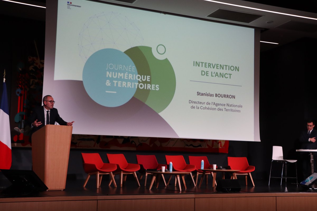 Journée numérique &amp; territoires de <a href="/_DINUM/">DINUM</a> : les priorités ANCT pr 2023 ? ✔ accompagner les #CollTerr ds la réutilisation de leurs données, créat° d'une plateforme pr louer des équipements publics aux particuliers/assos, la simplification de la signature électronique etc. 💻🔢