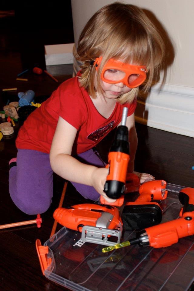 Hey #TEAMMOLLY, give a wave 👋 and RT please. Members of our beautiful community are having trouble finding each other. 

I love this photo of our girl. Always curious, determined and doing things on her own, the Molly way. 

#TEAMMOLLY #TheMollyWay #MakingADifferenceEveryDay 🌈