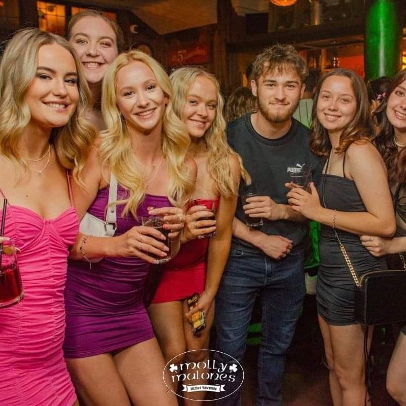 Get down to Molly Malone’s this evening for extra time - Molly’s midweek student night!

Plus we’ve got live sports on the screens from 19:45 with Leeds United vs. Cardiff City, plus Crystal Palace vs. Manchester United at 8pm!