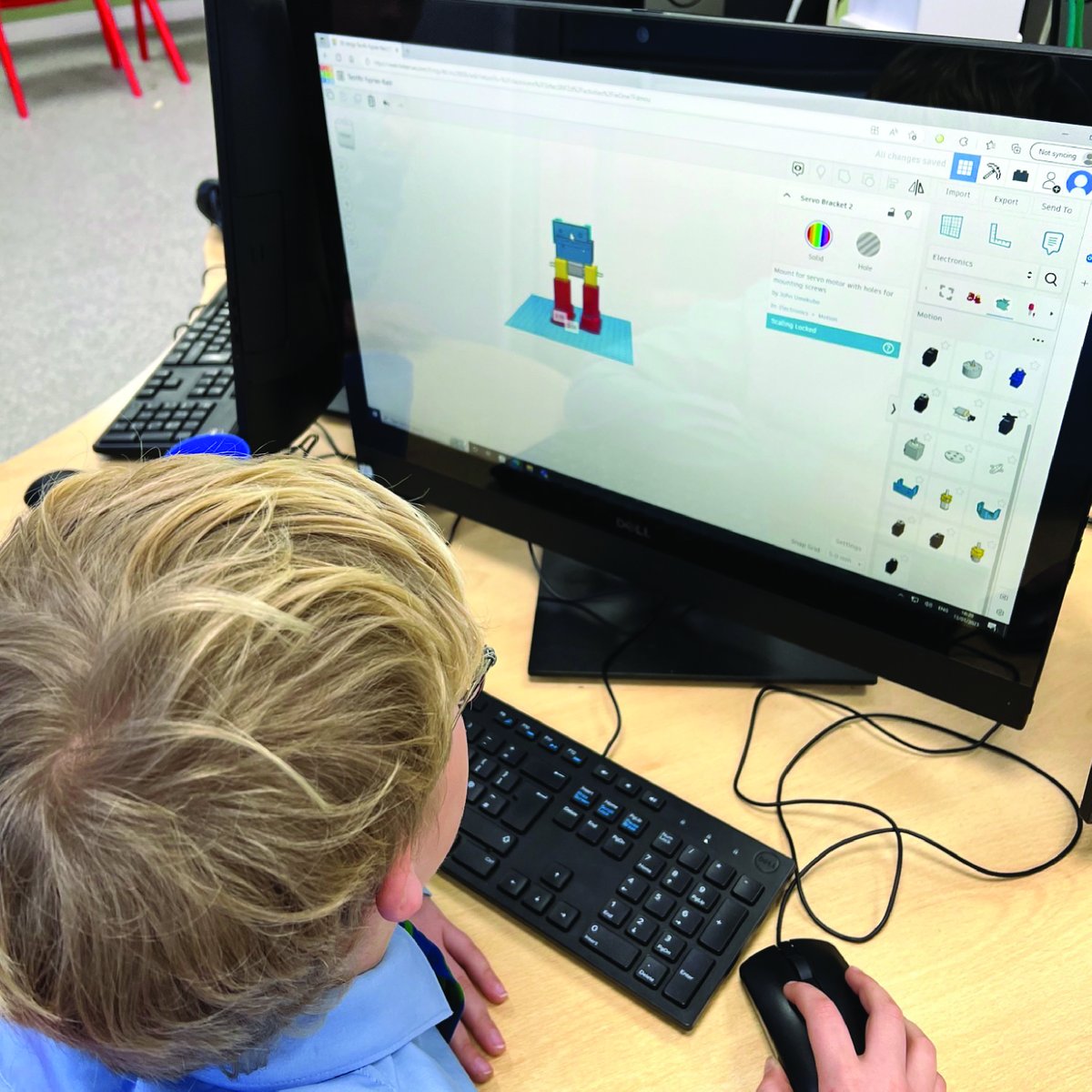 Sherborneprep's tweet photo. On Friday, our Year 5 pupils used CAD modelling software to create 3D shapes and images with their teacher, Mr Stepney. This was a great follow-up to their Maths event on Thursday, and was enjoyed by all!

#SherbornePrep #seizetheopportunity #SPSComputing https://t.co/lJ3vAzMLsK