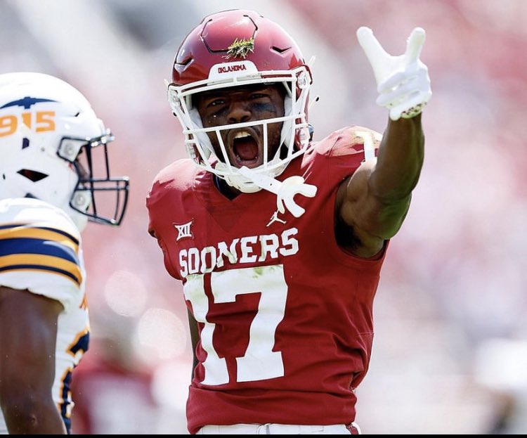 courtney_C2024's tweet photo. #AGTG Blessed to receive a(n) offer from @OU_Football @coach_bhall 🖤❤️ @CoachMike2Will
@PBZebrasFB @big73miller
@PrepRedzoneAR @ArRecruitingGuy
@Rainwater1037 @DannyWest247
@EarIGill10 @ChadSimmons
@SWiltfong247 @MohrRecruiting
@adamgorney @arelite7v7 #RecruitTheZ https://t.co/xTTgnzpdyn