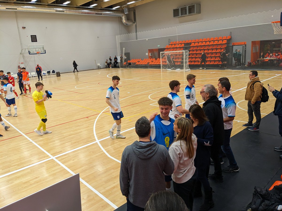FUTSAL 🦁🦁🦁 are back!!
Great win 6v0
Rest, recover, ready for MD2 👍