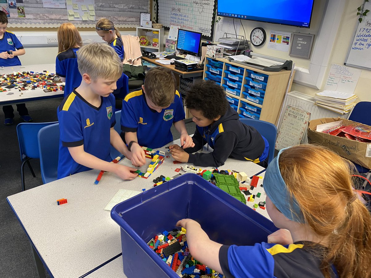 We’ve enjoyed an excellent first Lego club tonight, seeing collaboration and creativity in action. #Lego #teamwork #imagination #KS2 <a href="/benrooney03/">Ben Rooney</a> <a href="/MissHodgson1/">Louise Hodgson</a>