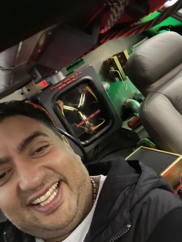 SheetalJaitly's tweet image. This was a cool factor at #CES2023 for me #Back2TheFuture