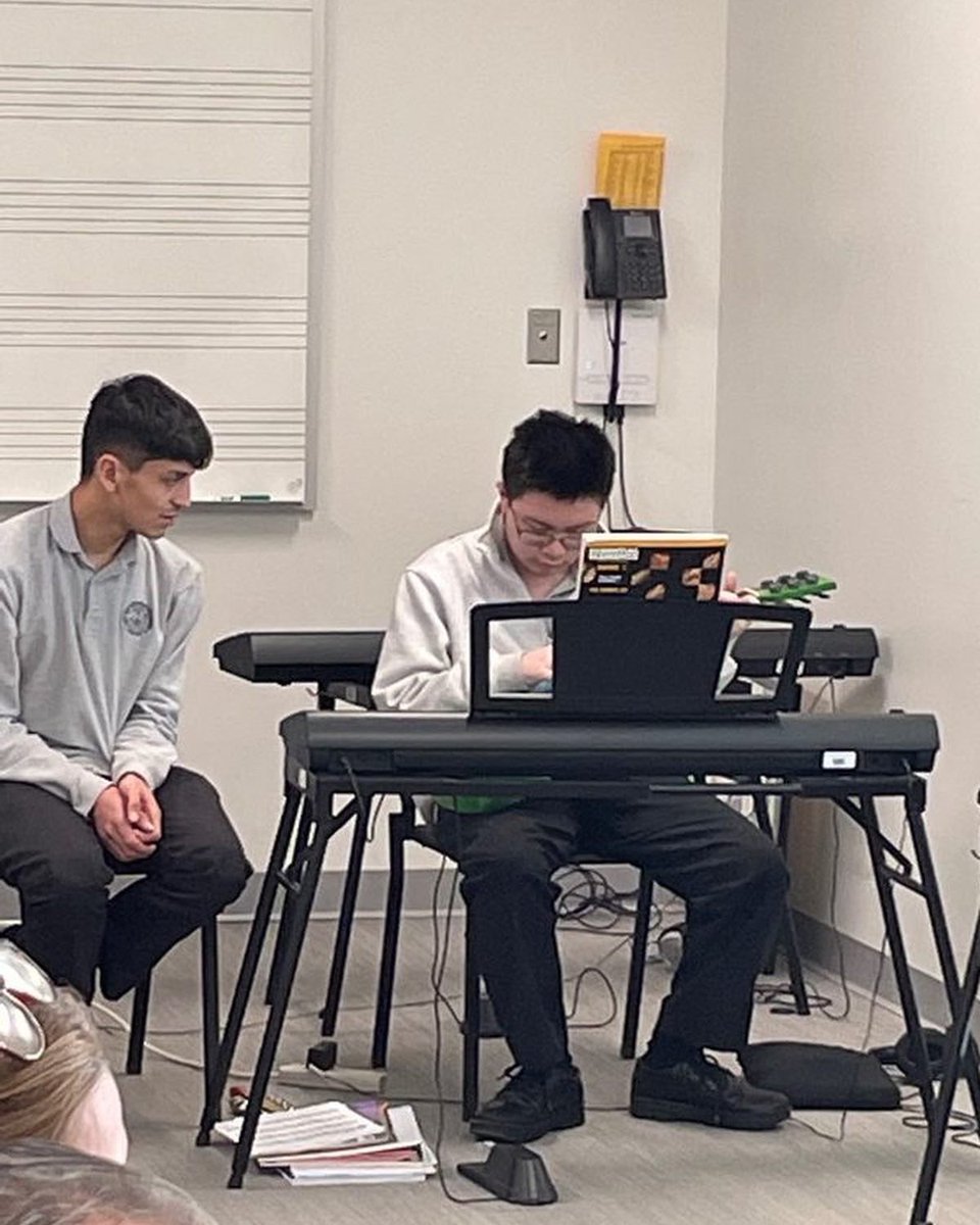 PVIsGotOptions's tweet image. Proud is an understatement 🎹🎶

The hard work and determination from our Panthers in their piano and guitar class blows us away! Bravo to a pair of magnificent recitals this semester 👏🏻 #PVIOptions