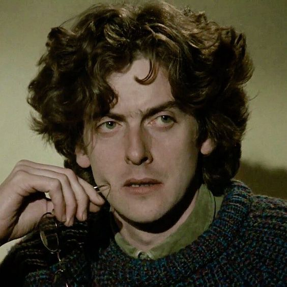 vampiregirIz's tweet photo. is jst me or this dude looks like how the fandom portrays billy lenz https://t.co/uldZy2HMrz