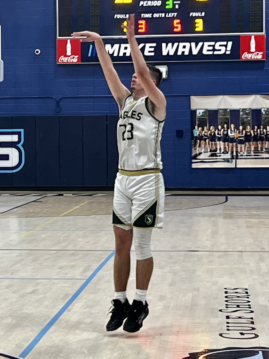 snook_athletics's tweet photo. Last night for the SCA varsity boys, Seniors Kareem Harris @kharris_32 had 44 points, and Jayson Kidwell @jaykid_1 had 18 points. Robert Dunn hit the go ahead 3 with 1 minute left. Let’s Go Eagles! 🦅🏀 https://t.co/TaCWXTdyHn