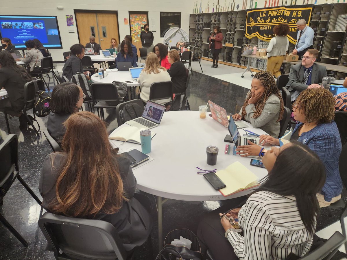 N_Bernardino's tweet photo. The SG|T team is ready to collaborate with our magnet and TI peers! It will be a great day of learning! #LimitlessMindset @MsSashRay_3810 @Olyuri @Its_Ms_Flawless @Tanya_N_Shelton @etlopie @RubyRamirezDISD @TransformDISD @DISDMagnets @LEAD_DallasISD @ILCsDallasISD https://t.co/i6cNaWkH6x