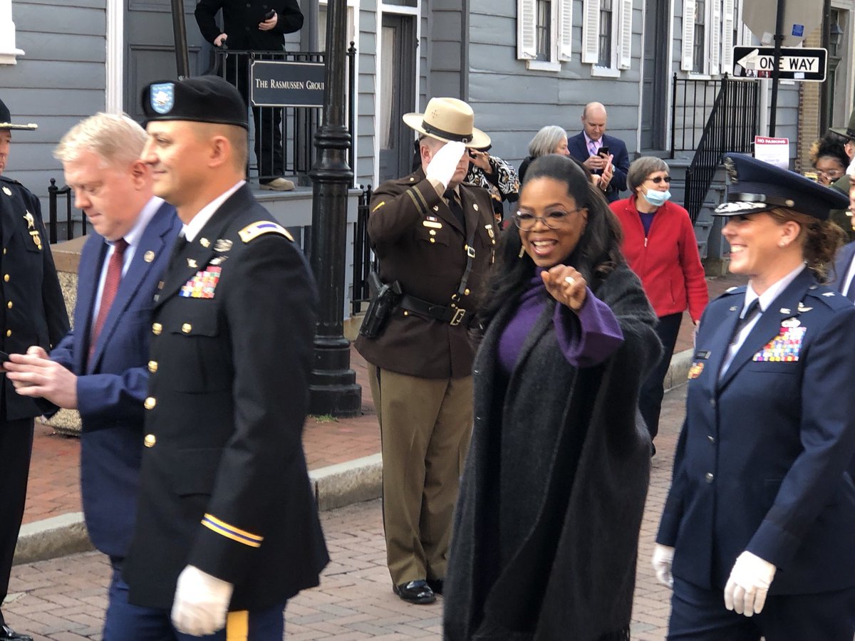 brakktonbooker's tweet photo. #Spotted the one, the only ⁦@Oprah⁩ at the ⁦@iamwesmoore⁩ inauguration https://t.co/UWcghe4SWN