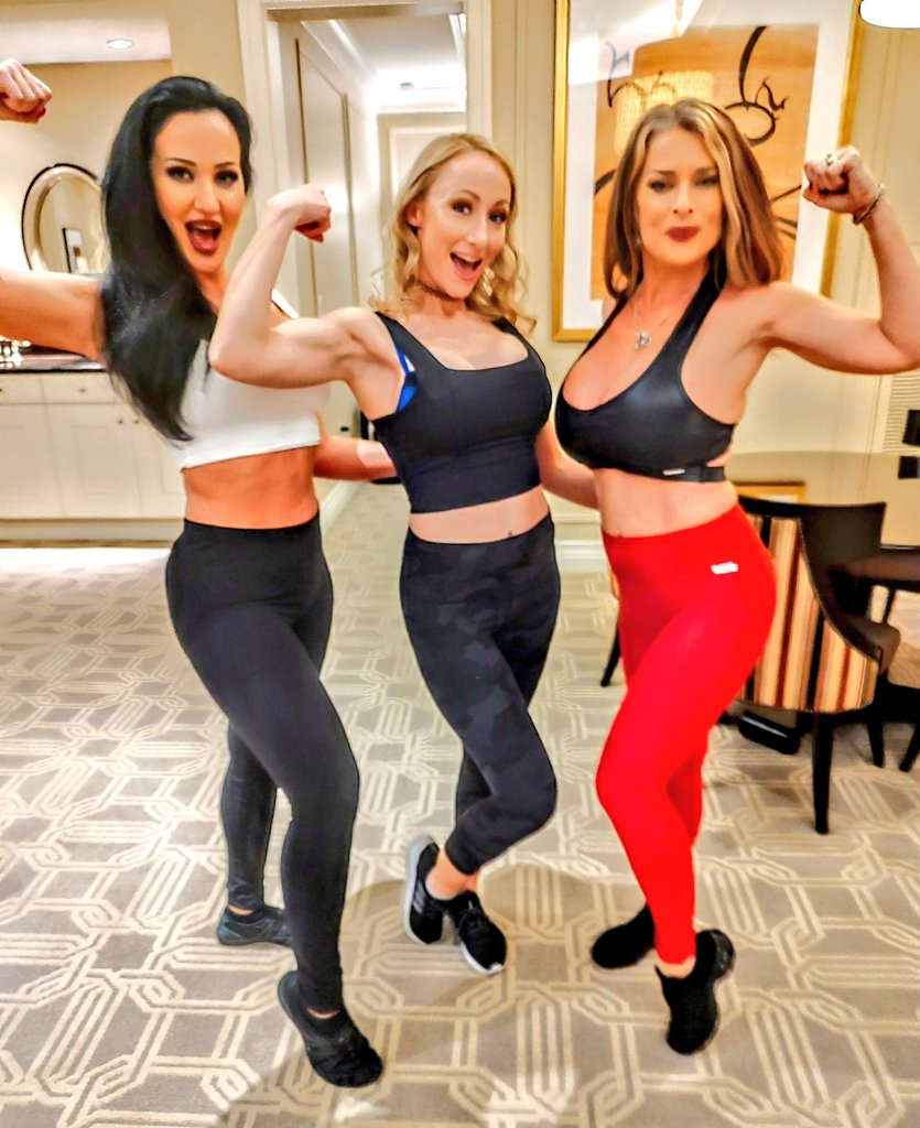 GOLDIE BLAIR on Twitter " CrystalClarkXo RealAngSommers teaser pics