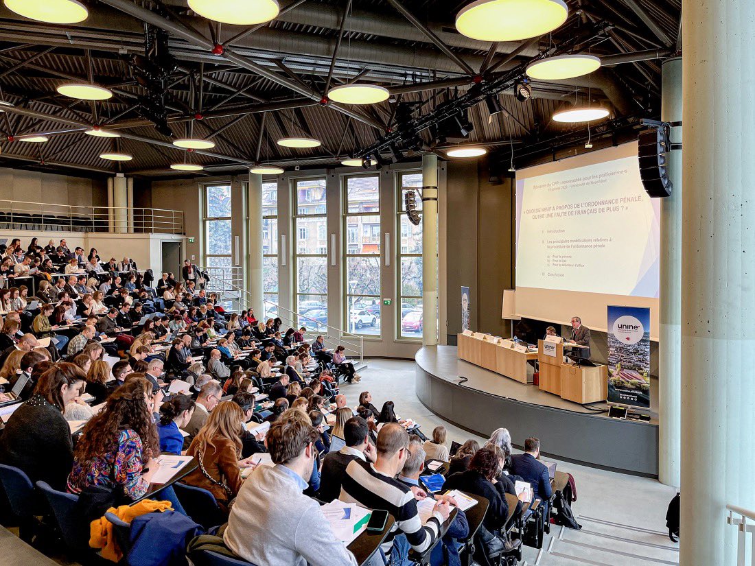 Une journée de conférence très instructive et intéressante sur la révision du CPP s‘est terminée à @UniNeuchatel : grand merci aux excellent•e•s intervenant•e•s👌et aux personnes qui ont aidé à l‘organisée🙏