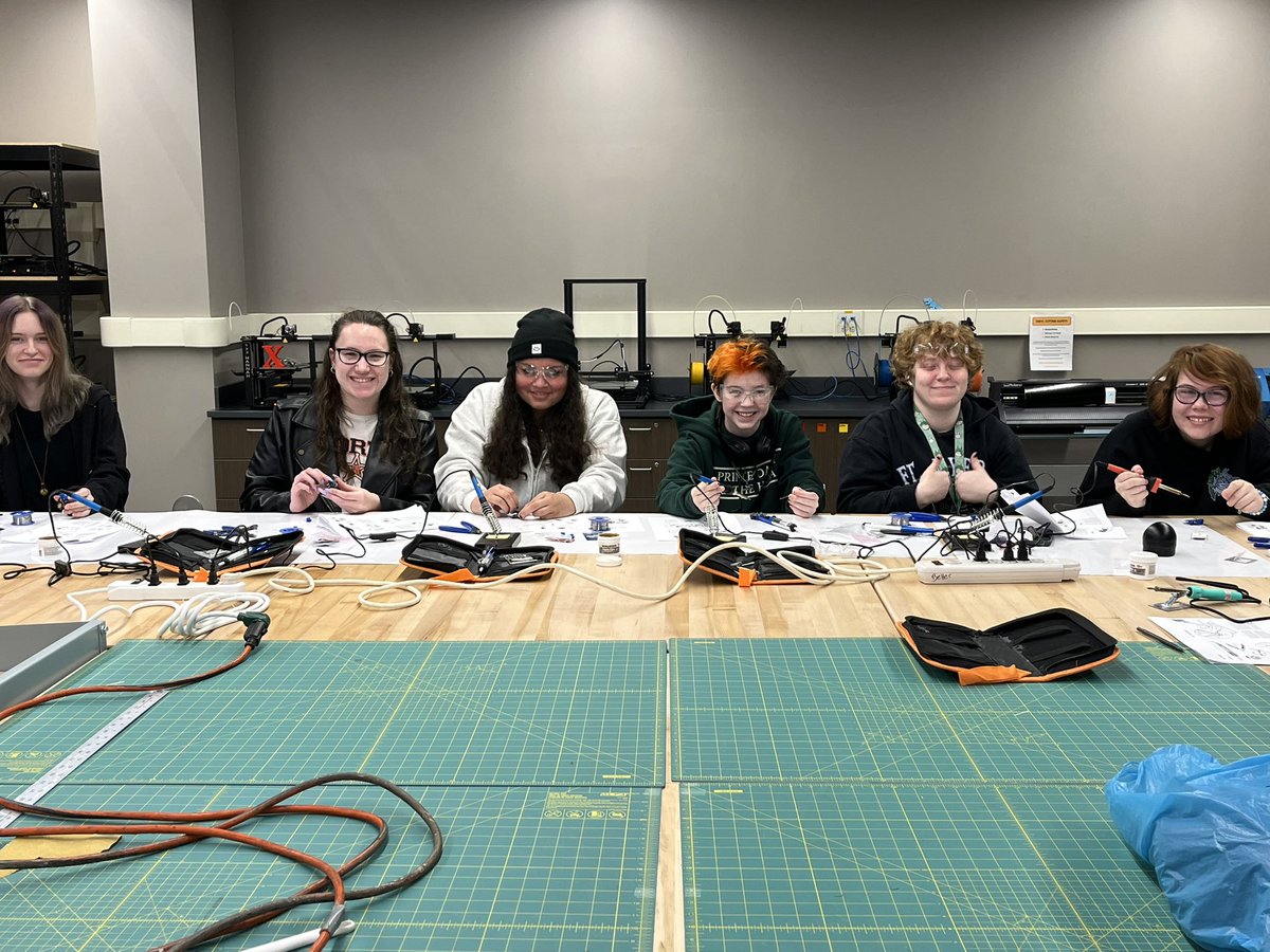 North High Fab Lab tweet media
