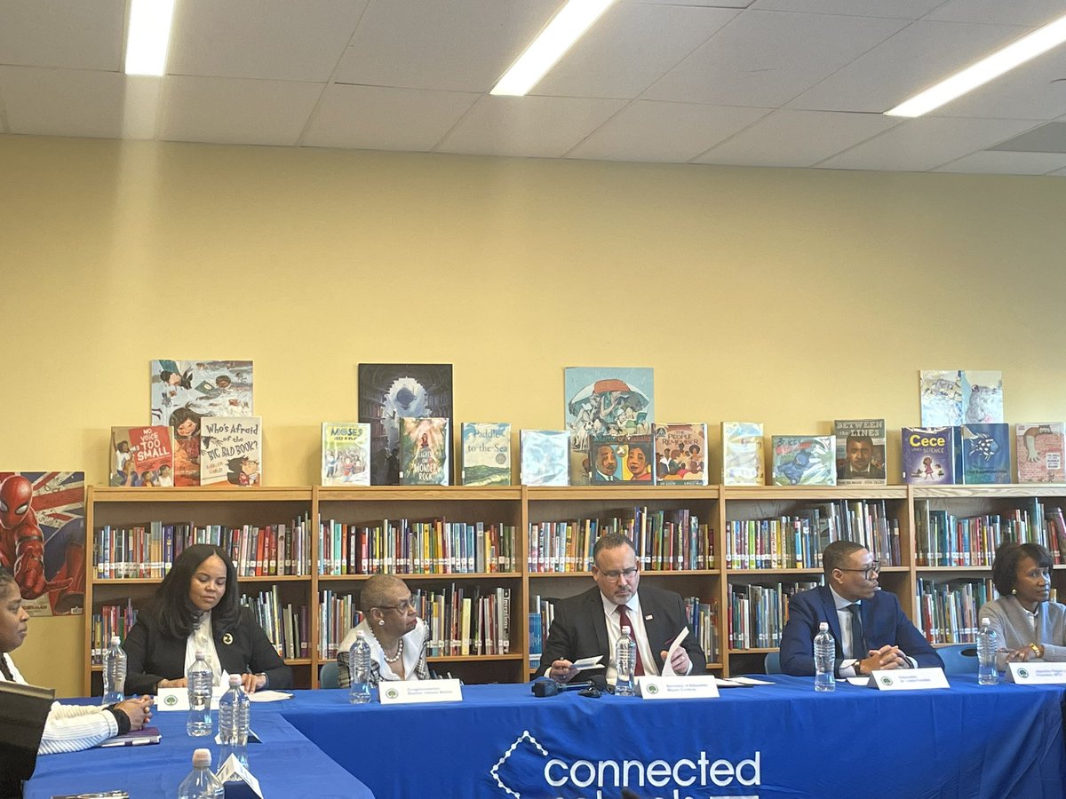 creidsboe's tweet image. Proud to listen to Ward 8 school leaders Principal Coleman, Thomas and Ballou’s Connected Schools manager Stewart discuss with @SecCardona related to the impact of federal community school’s grants on the @dcpublicschools Connected Schools Program.