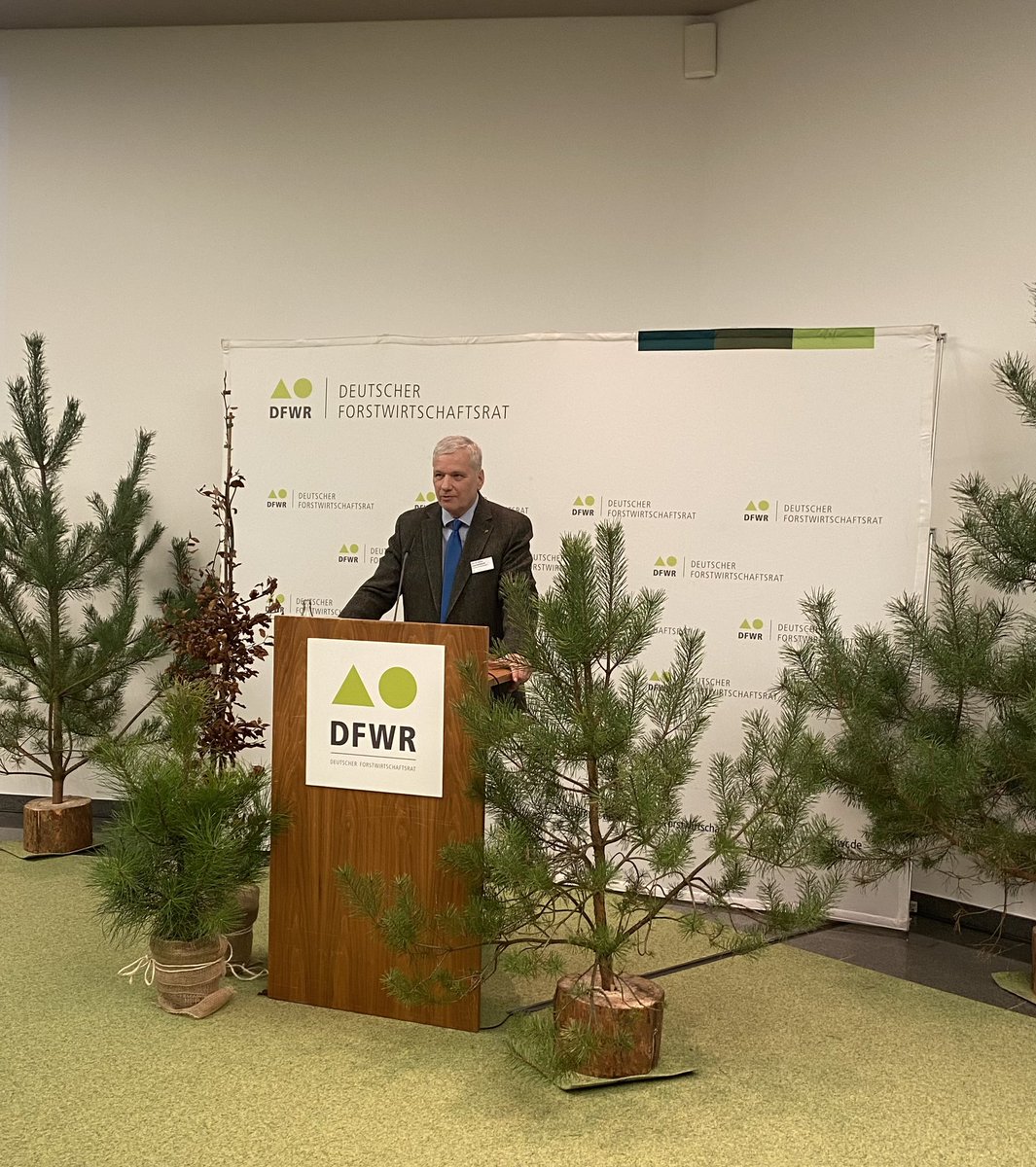 Jaroslaw Kuczaj tweet media