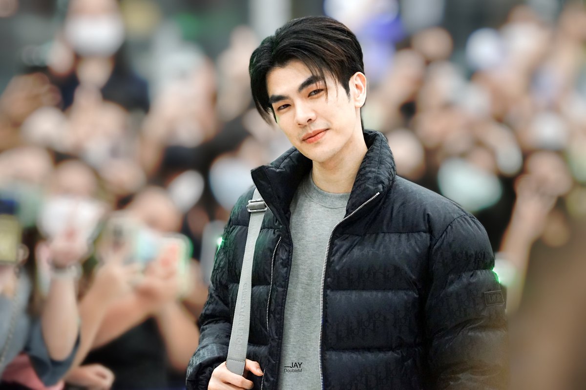 jaydouble_m's tweet photo. หล่อ ทะเร้น สเปคเล้ยยย😗

#MileFlyToParis #MilePhakphum 
@milephakphum @Dior https://t.co/wBnCvrxxaf