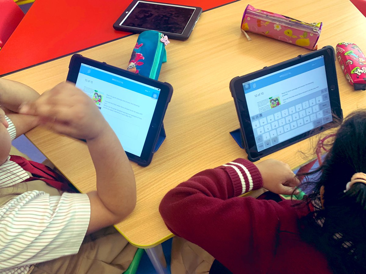 famidachoudhar1's tweet photo. Look at my Grade 1 Digital Champs engaged and immersed in the lesson applying close reading skills independently @AppleEDU #appleclassroom @sufiyankatting2 @Susanna_Porob #engagingclass @Fatima_Martin https://t.co/gXrQhPiOfO