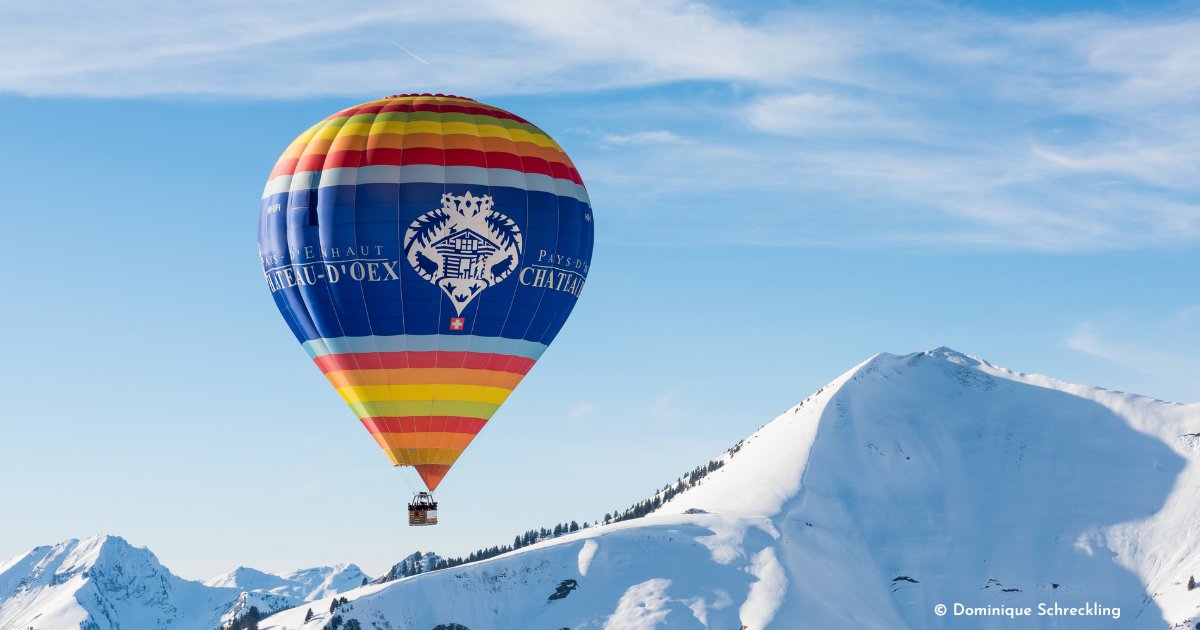 Prêt à décoller ? 🎈🏔️ Prenez de la hauteur avec le Festival International de Ballons à Château-d'Oex dès ce samedi. 9 jours de compétitions, de vols captifs, de shows aériens au-dessus des Alpes Vaudoises ➡️ bit.ly/3XBdIuo #myvaud #FIBCHAX