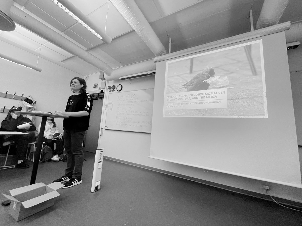 LundUniCAS's tweet photo. First day of the CAS course this semester! We are excited to see so many students from all over the world interested in engaging with nonhuman animals through their diverse disciplines.

#criticalanimalstudies https://t.co/HTUS3jZRU8